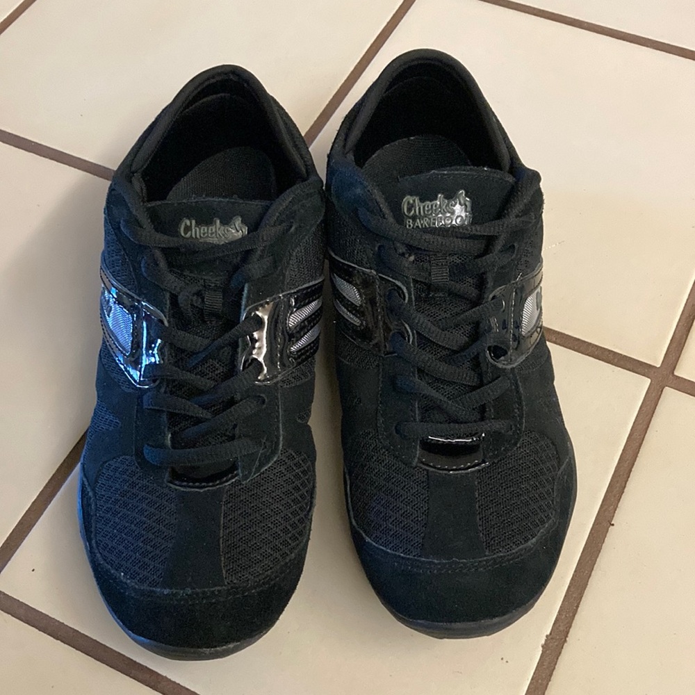 BN Cheeks Barefoot by Tony Little Designs Sneakers